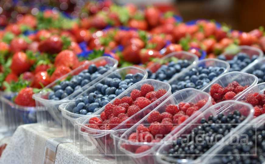 Upitan izvoz voća iz BiH u Rusiju, milionske gubitke zbrajaju voćari i prevoznici